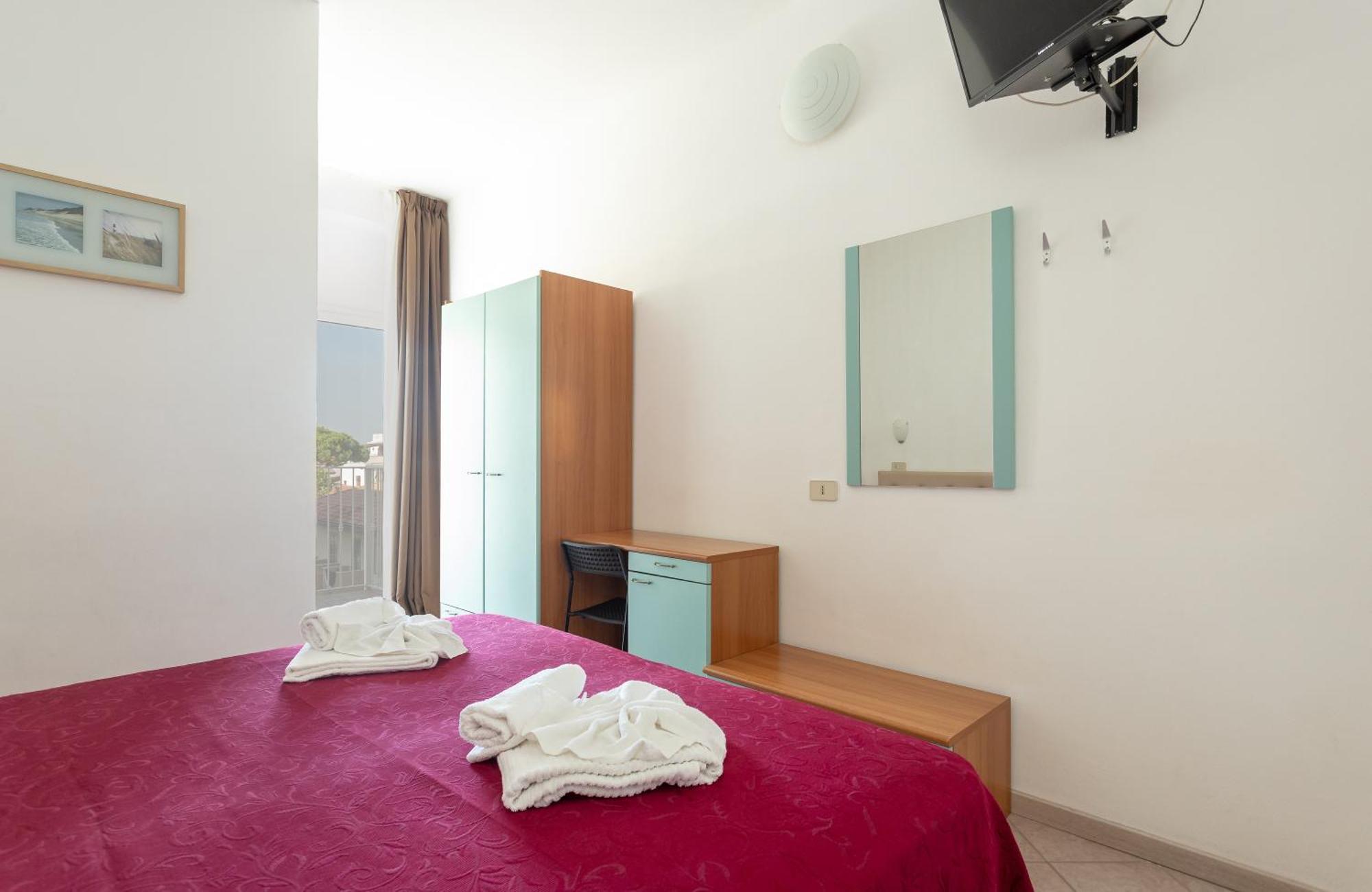 רימיני Hotel Blumen מראה חיצוני תמונה